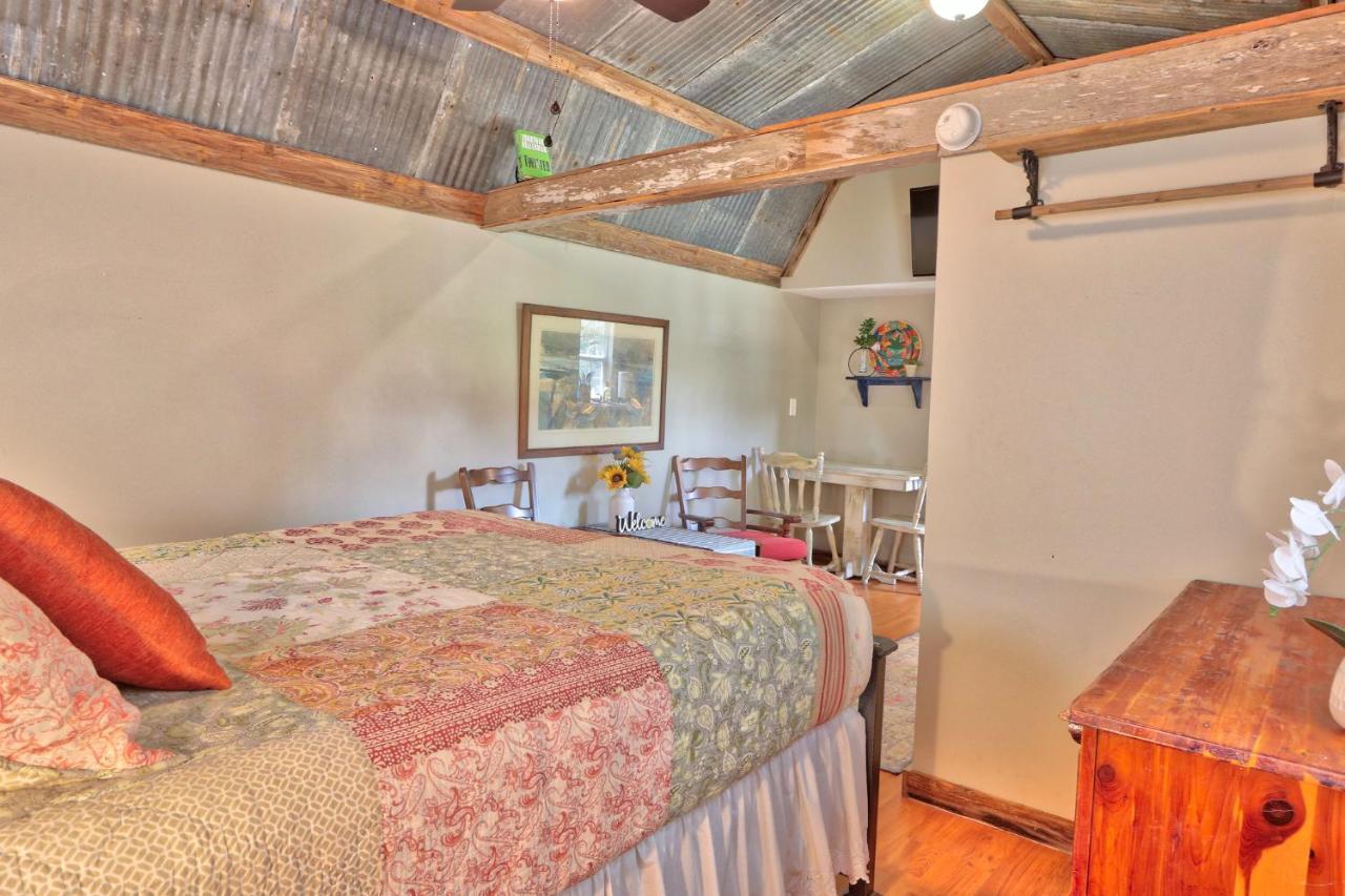 Sunflower Ridge Bungalow 윔벌리 외부 사진